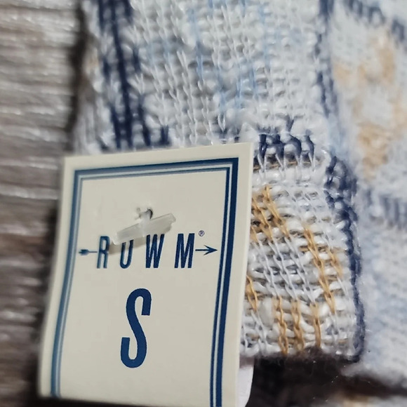 Rowm Stylish Men's Patterned Shorts in Gray and Tan - Picture 2 of 10